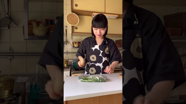 ピリっと梅ごまきゅう🦭🥒 #栄養士 #簡単レシピ #腸活 #腸活レシピ #腸活ダイエット #きゅうり #きゅうりレシピ #梅干し #白だし #おつまみ #おつまみレシピ #おつまみご飯