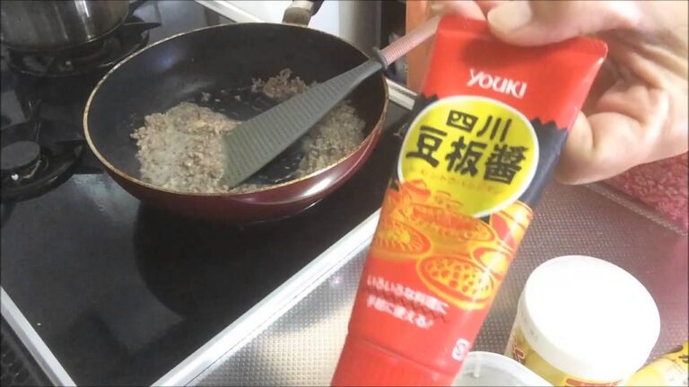 れんこんとナスのマーボー炒め　ピリ辛　シャキシャキレンコンThe Mabo fried lotus root and eggplant