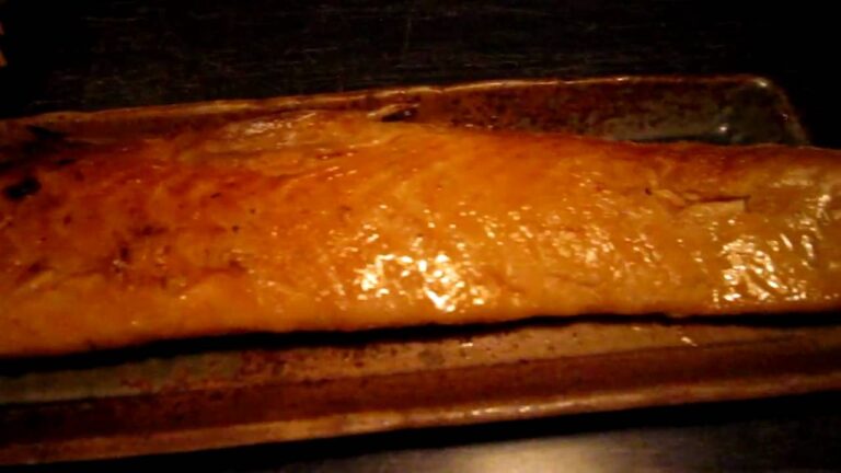 阿佐ヶ谷北口「ひもの屋」の鮭ハラス焼が大きい件