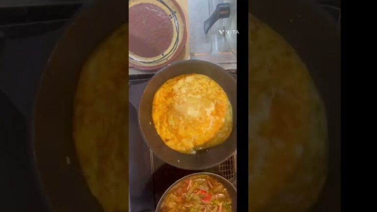 白菜と卵で🥚カニカマ🦀朝ごはん🥣