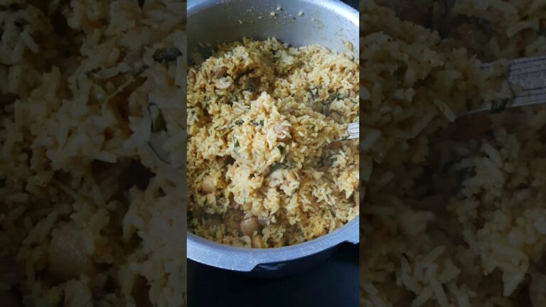 🍄Mushroom Pulao for lunch | Mushroom Pulao in Pressure Cooker | Quick Recipe #shorts #mushroom