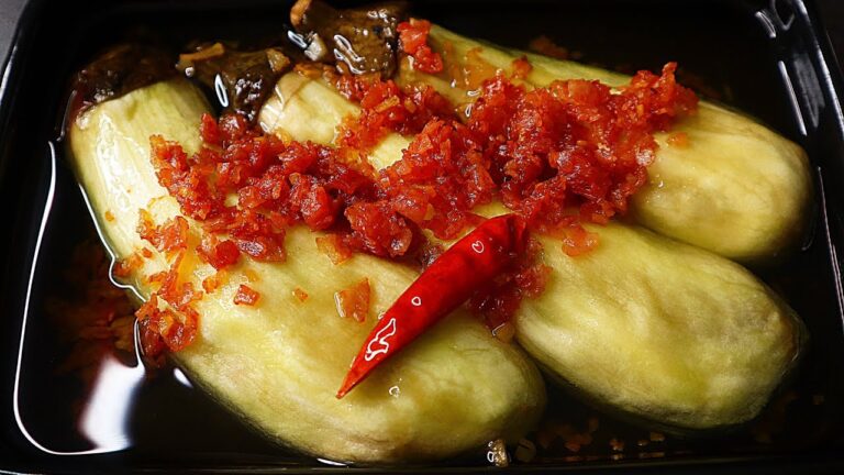 ナスが大好物な僕が教える間違いなく1番美味しいなすの食べ方『やばいナスのオイル漬け』の作り方