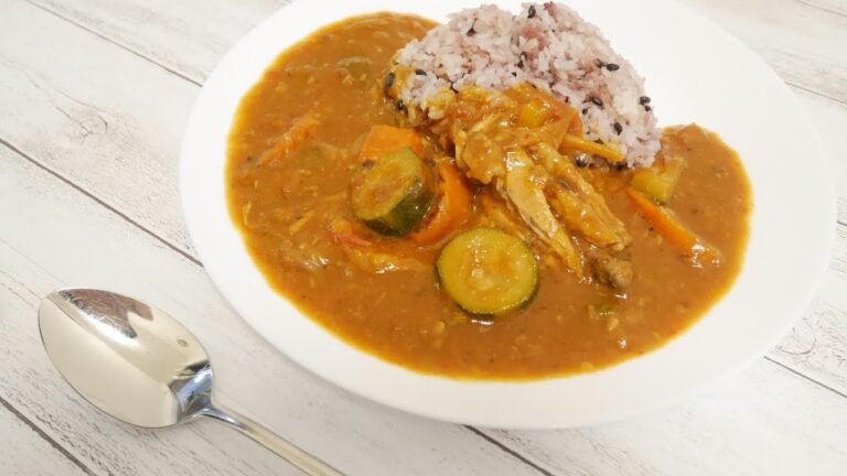 トマトとチキンの無水カレー作り方【簡単/時短】☆フレッシュトマトの水分で作ったカレーが美味すぎた！☆