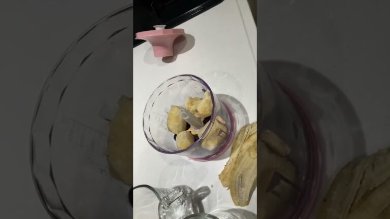 【レシピ】バナナブルーベリースムージー🫐🍌 #Shorts