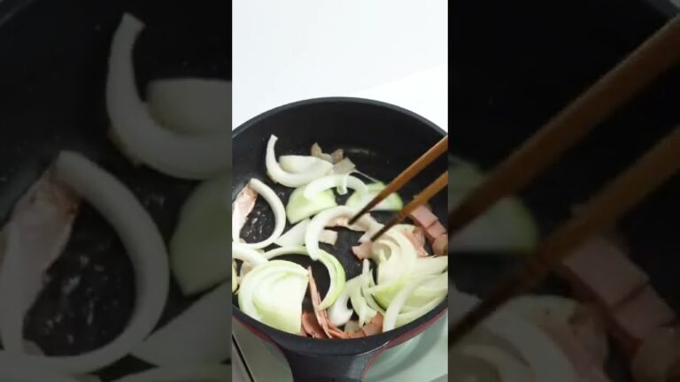 ほうれん草とベーコンのキッシュ作ってみた☺️🫰🏻