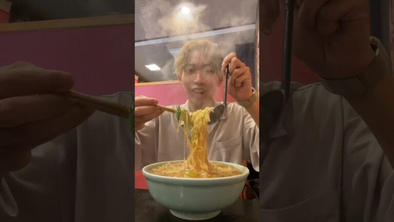 こぼれるぐらい入ってる噂のチャンポンは美味いのか？