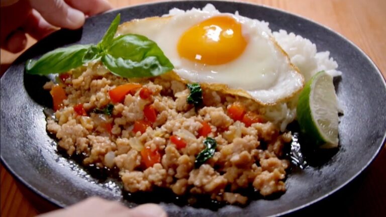 ガパオライスの作り方　How to make Thai basil chicken rice  PAD KRAPOW GAI