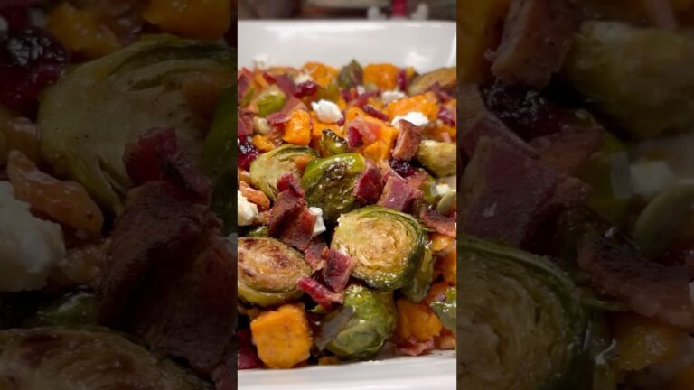 The BEST candied pecan & brussel sprout salad #thanksgiving #recipe #sidedish