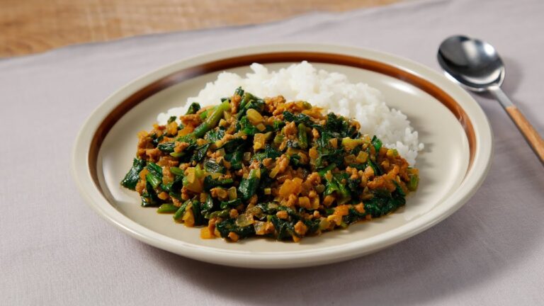 ほうれん草と挽肉のドライカレー【きちんとキッチンbydaiei】