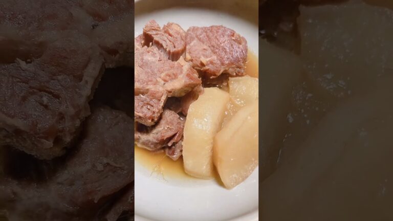 さあ、豚の角煮です。圧力鍋で煮込んだとんとろでめっちゃ美味しいですよ。 #shorts