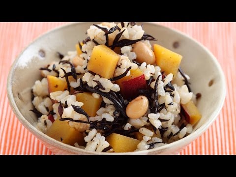 さつま芋とひじきの玄米入り炊き込みごはん