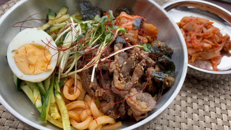 冷凍うどんで簡単に！スタミナたっぷり牛肉ビビンうどん/ Beef Bibim Guksu