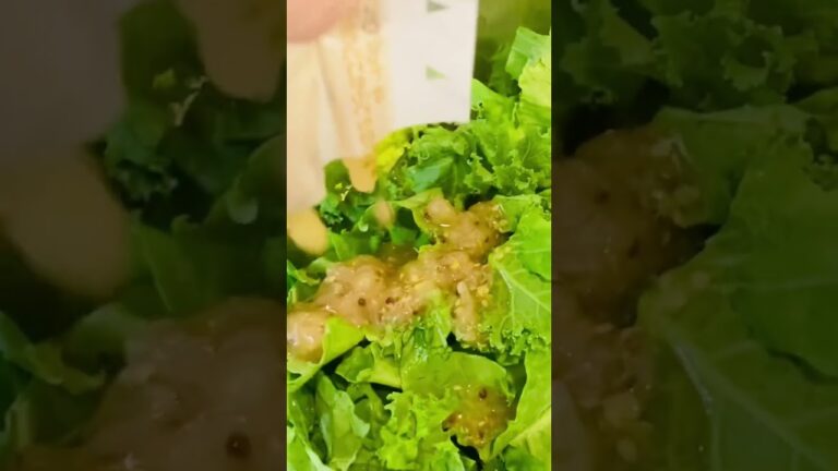 【オイシックス】たっぷりケールのチーズナッツサラダ🥗kit oisix😋ハニーマスタード玉ねぎドレッシング🧅🍯