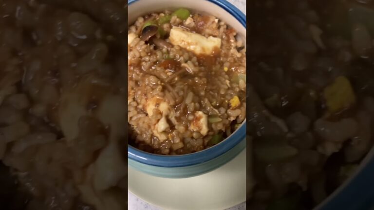 キノコ🍄‍🟫と野菜🥬の味噌スープ🍲の後の大根の葉🍃と玉子🥚の雑炊 #shorts #雑炊 #平飼い玉子