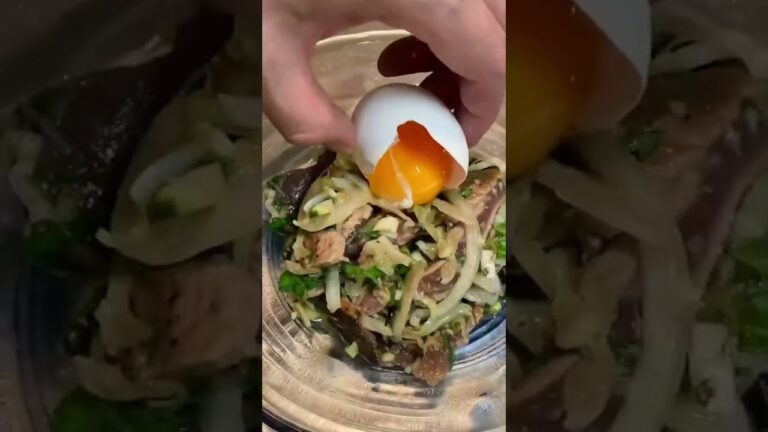 卵黄乗せればみんなユッケ🙆‍♂️#shorts