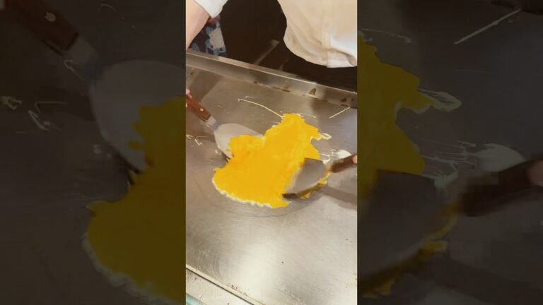 ふわとろ玉子を乗せたエビチリ玉🍤🥚#ないちゃんグルメ #japanesefood