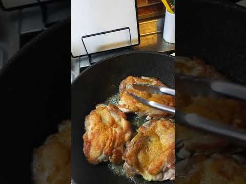 皮パリパリのチキンソテー