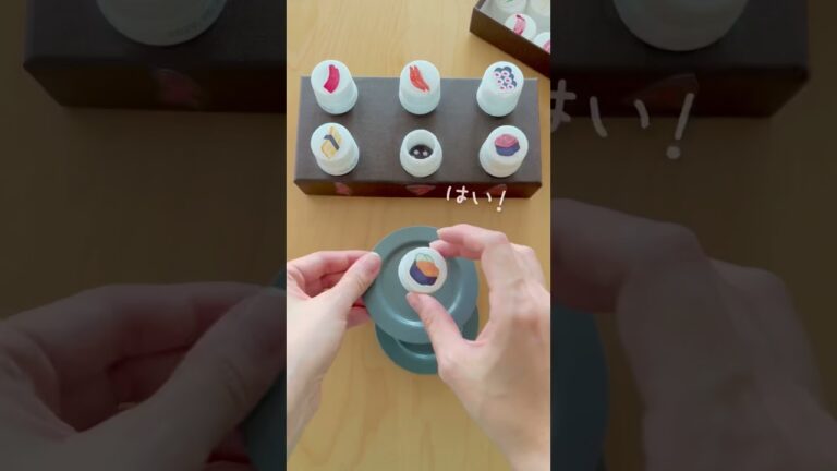 簡単に作れる！ペットボトルキャップで回るお寿司屋さん！コレが本当の回転寿司…回す練習にもオススメ♪指先知育に◎ #知育 #手作りおもちゃ #リメイク #ペットボトル工作