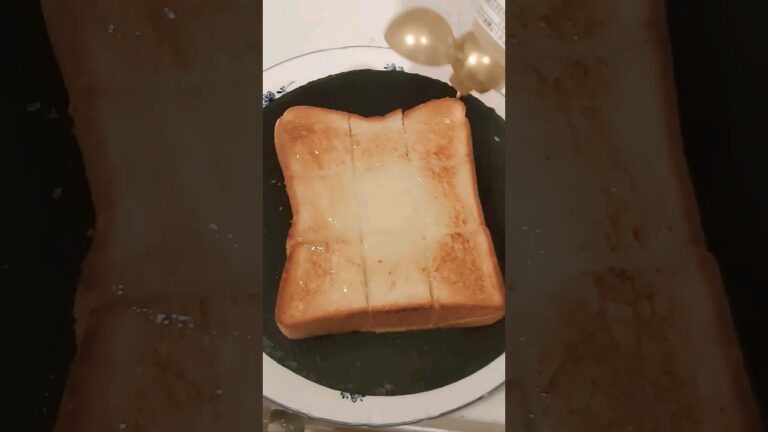🔥グリルで焼く厚切りButterトースト❤️カリカリふわふわ🎊ブレックフーァスト👍たっぷりButter😋焼き時間たったの３分💪究極のButterトースト🧑‍🍳#shorts