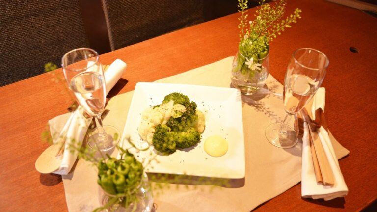 蒸しブロッコリーとカリフラワー×Happy!Dining Recipeししとう