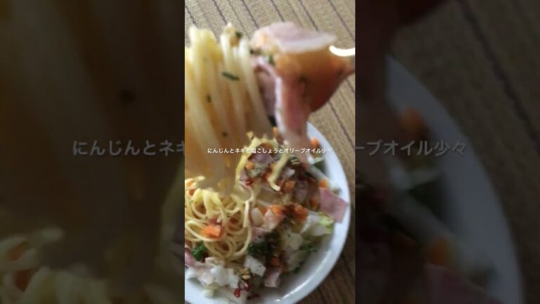 ベーコンと白菜のペペロンチーノ
