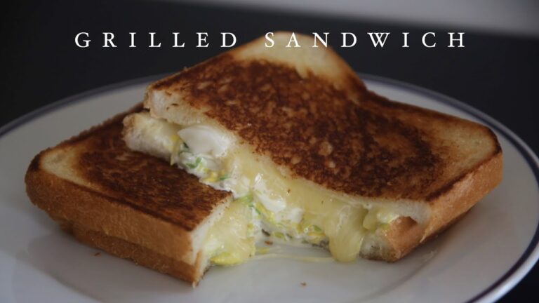 【フライパンでホットサンド】とろけるチーズとコールスローのサンドイッチ作り方 #shorts