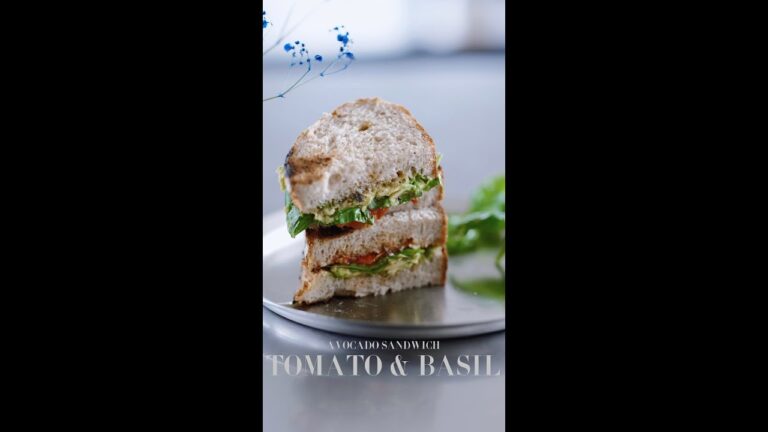 ✴︎アボカドトマトサンド ✴︎ avocado & tomato sandwich #avocadosandwich #アボカドレシピ　#アボカドトースト
