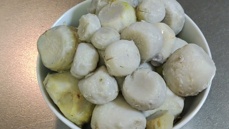 里芋の皮むき＆塩ゆで バターポン酢ソテー