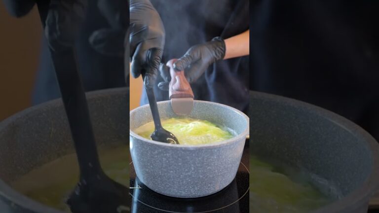 【簡単ヘルシー】千切りキャベツをたっぷり使ったスープの作り方