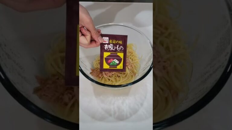 【レンジで簡単ズボラ飯】チンして合わせるだけなのでめんどくさい時に是非作ってみてください