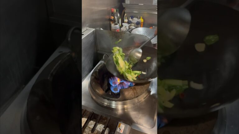 チンゲンサイの塩味炒め #中華 #chinesefood #中華鍋