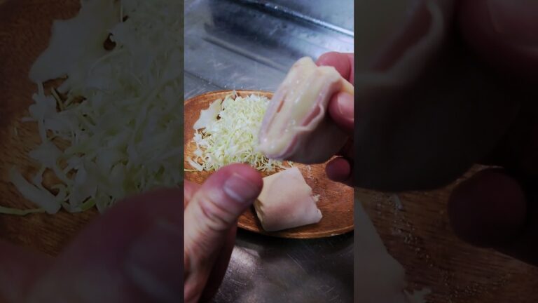 春巻きの皮で！【もちもちブリトー】作ってみたらメッチャ旨かった件　#shorts