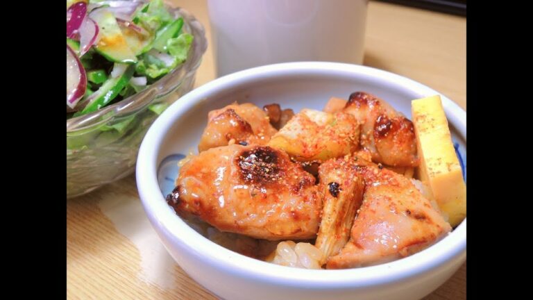【今日の】焼き鳥丼【昼食】