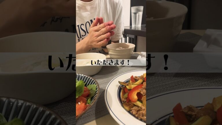 ズッキーニとパプリカのひき肉炒めな晩ごはん！#男子ご飯 #料理男子 #料理勉強中 #おうちごはん #クッキングラム #自炊男子 #よるごはん日記