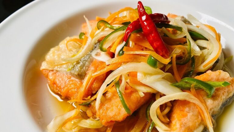 美味しい！鮭の南蛮漬けの作り方|japanese food Fried salmon marinated in sweet and spicy vinegar.