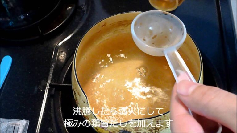 【レシピ】ベーコンとキャベツの透き通った透明スープの作り方 Cabbage and bacon and corn soup