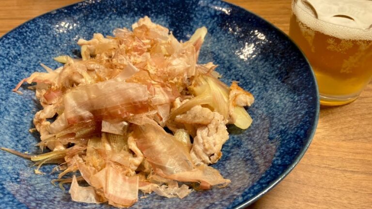豚肉とみょうがとかつおぶしがあれば作れる簡単レシピ 夜食やおつまみにもオススメ