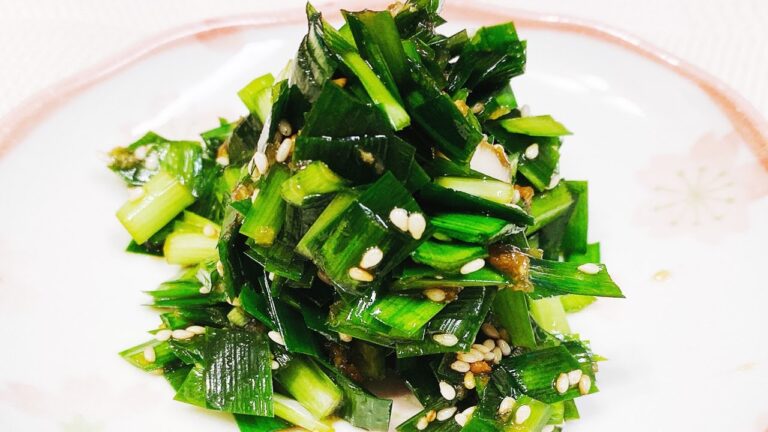 壺ニラ風 万能ピリ辛にらにんにくを作る！辛うま！ご飯のお供に最高、まぜるだけで簡単レシピ、悪魔的な旨さ【時短料理研究あいこチャンネル】