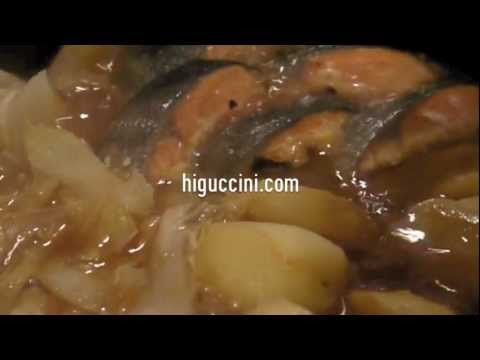 味噌バター仕立ての鮭とジャガイモの鍋