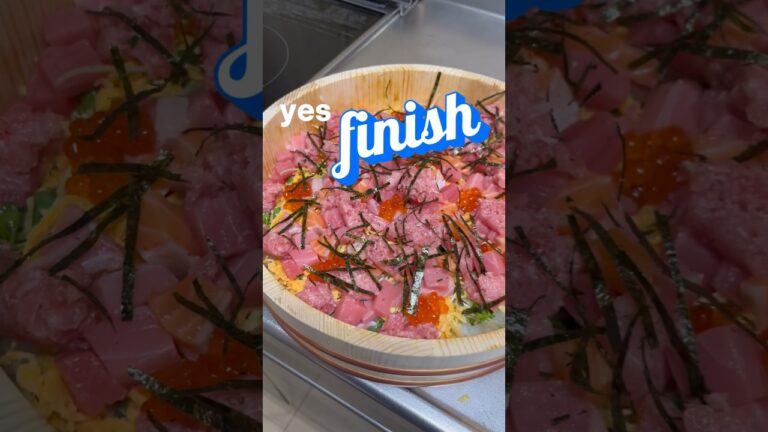 【ちらし寿司デコ】自宅で海鮮チラシの飾り付けをするだけ‼️#shorts #short #料理 #飯テロ #チャレンジ #food #foodie #japanesefood #sushi