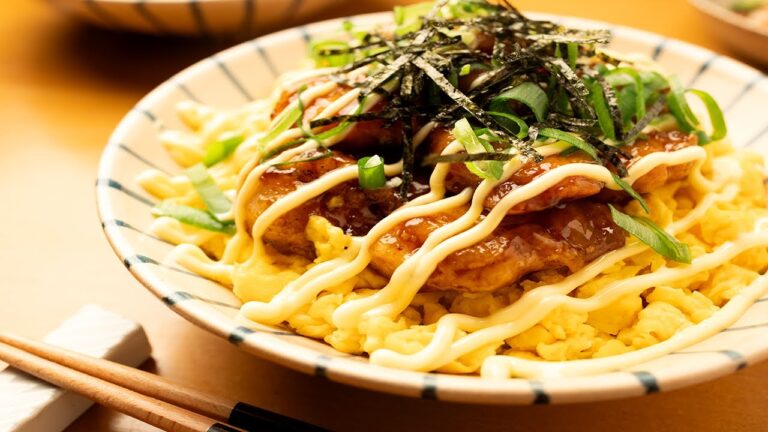 【家族に喜ばれる】ひとくち食べたら止まらない『簡単てりたま丼』