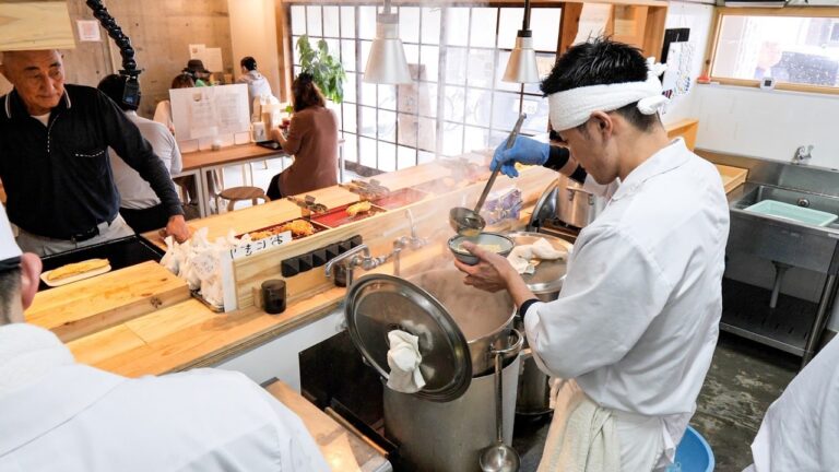 朝６時開店。１日２０時間働く鉄人職人による名古屋行列セルフサービスうどん店がすごい丨Japanese Street Food