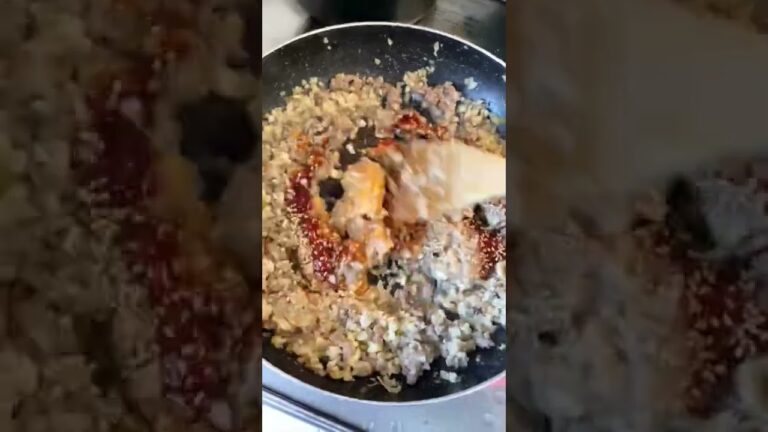 寝起きからニンニクの食べ過ぎで彼ができない自宅警備員娘