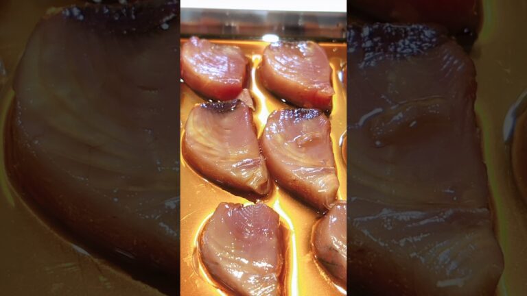 カツオを漬けてビールで飲るだけの動画です