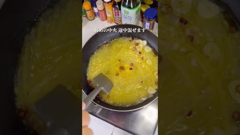 カプリ超え？トマトとニンニクのスパゲッティ #ワンパン #パスタ #ニンニク