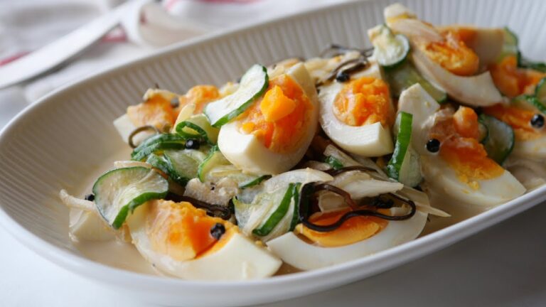 【誰かと食べたくなるおかず】「まるめし」ごろごろゆで卵のめんつゆマヨ和え♡これ白いご飯に合うんです | Japanese-Style Boiled Egg Salad