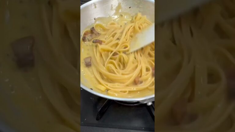 トロッと濃厚カルボナーラ！生クリーム不使用のイタリアの味