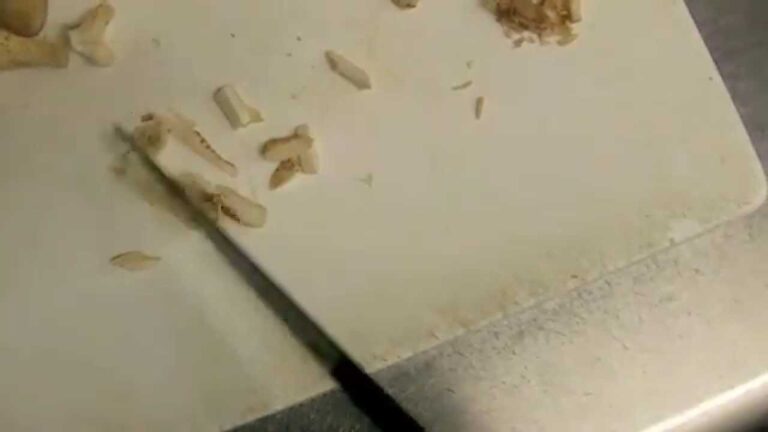 切り干し大根の煮物　作り方・レシピ３　椎茸の切り方　手打ちそば長幸（松戸）