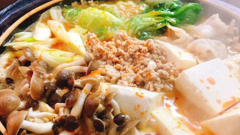 もうホント簡単でこれがまためちゃくちゃ旨いんだわ♪ こうちゃん特製『胡麻坦々レタス鍋』