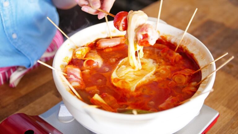 【とろ〜り】具だくさん！チーズトマト串鍋の作り方 ~ Tomato skewer【料理レシピはParty Kitchen🎉】